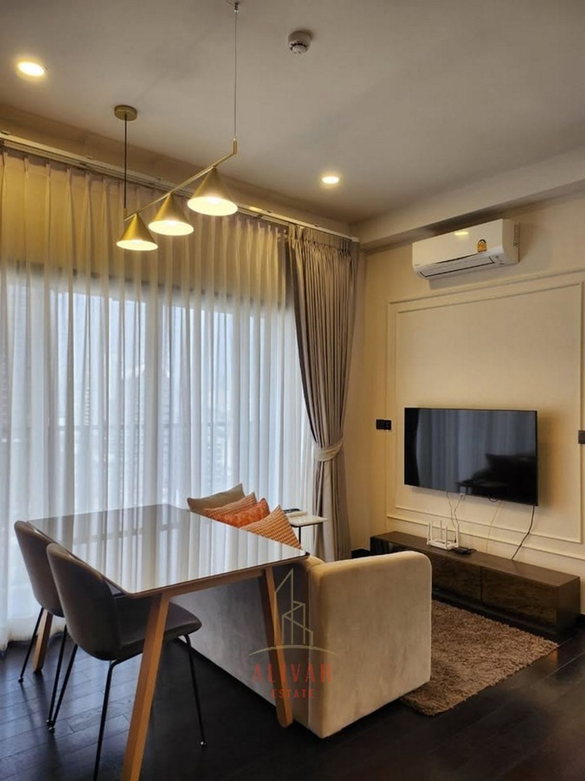 ให้เช่าคอนโดสุขุมวิท อโศก ทองหล่อ : RC070525 ให้เช่า Condo 2ห้องนอน Fully Furnished Park Origin Thonglor