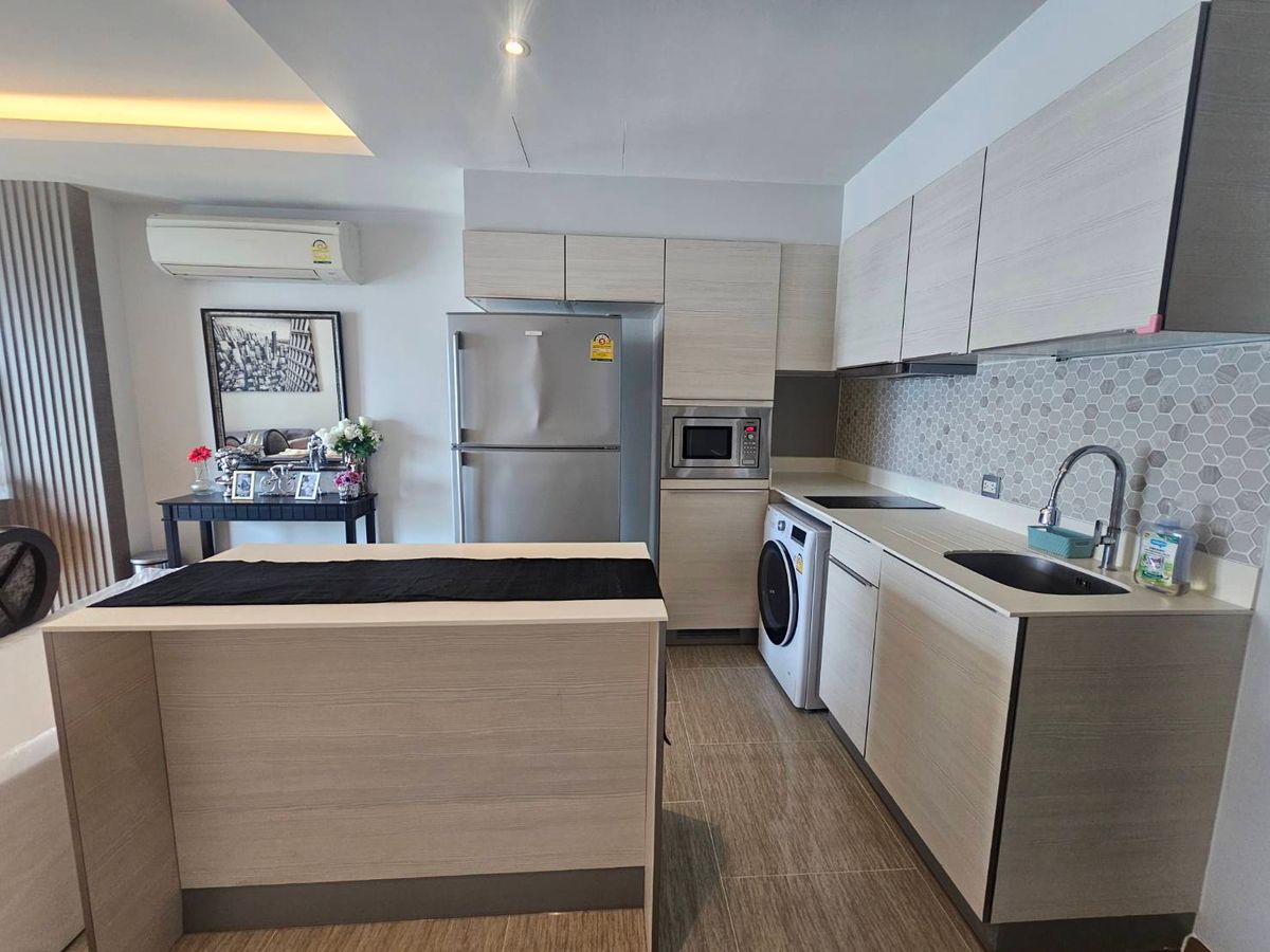 For RentCondoSukhumvit, Asoke, Thonglor : New renovated room, very beautiful, beautiful city view, 2 bedrooms, 2 bathrooms, AH Condo, Sukhumvit 43