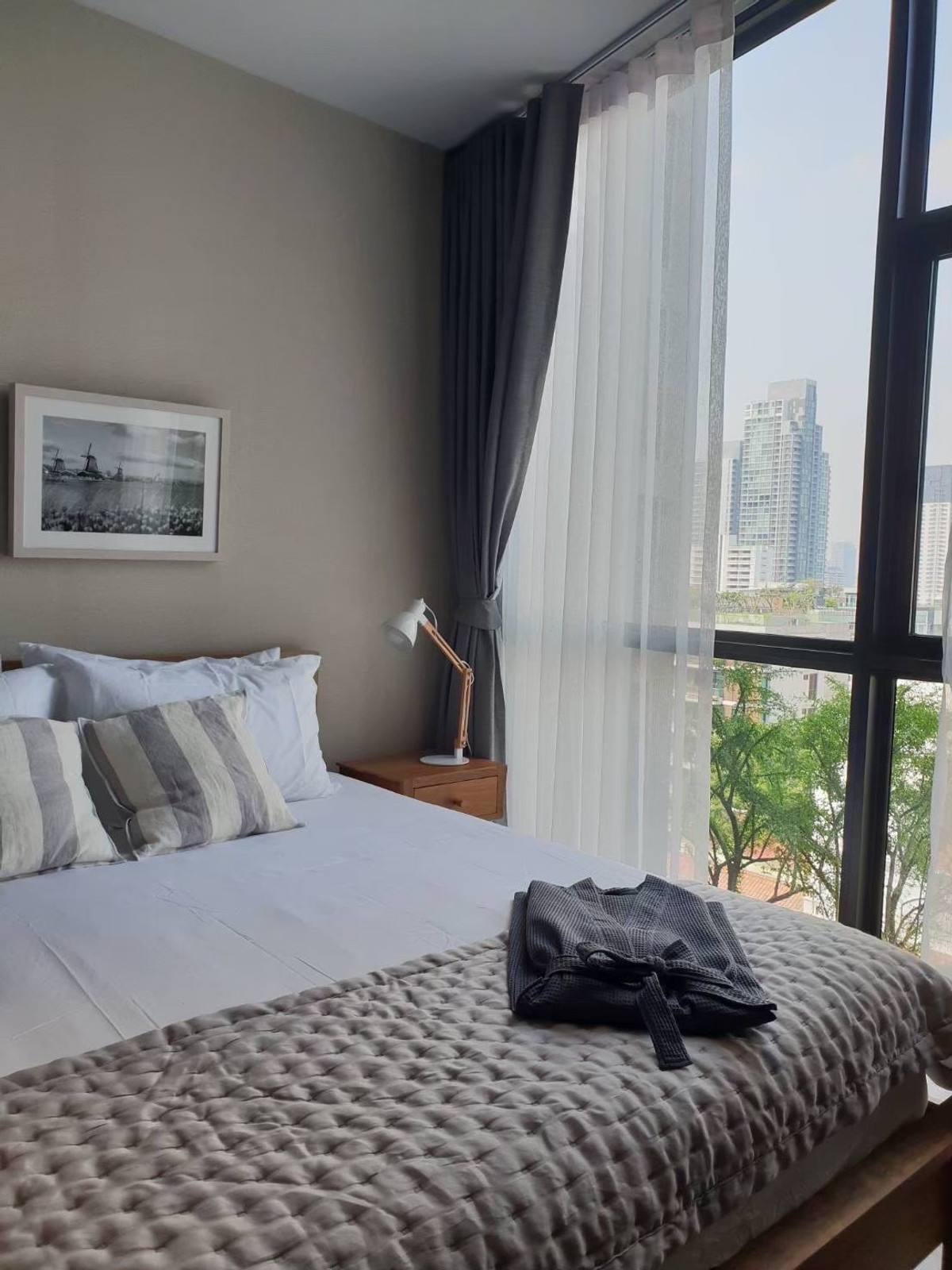 For RentCondoSukhumvit, Asoke, Thonglor : (For rent) 🟢Condo RHYTHM Ekkamai I 1-BR, fully furnished + electrical appliances ㅡ Near 🚆BTS Ekkamai