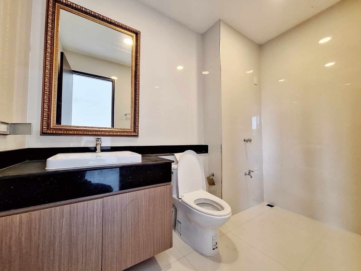 ให้เช่าโฮมออฟฟิศบางนา แบริ่ง ลาซาล : ปล่อยเช่า โฮมออฟฟิศหรู 2 คูหา บางนา 