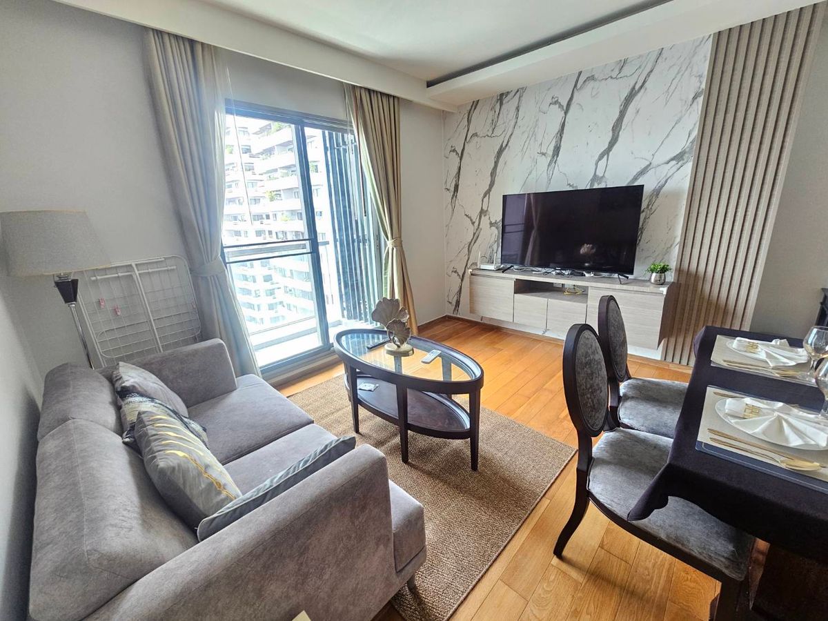 For RentCondoSukhumvit, Asoke, Thonglor : New renovated room, very beautiful, beautiful city view, 2 bedrooms, 2 bathrooms, AH Condo, Sukhumvit 43