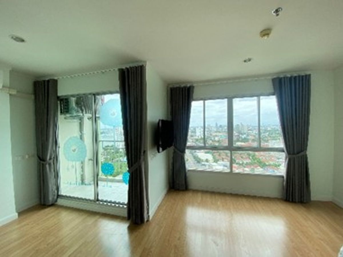 For RentCondoRattanathibet, Sanambinna : Lumpini Ville Pibulsongkram -Riverviu has 2 bedrooms, 2 bathrooms near King Mongkuts University of Technology North Bangkok.