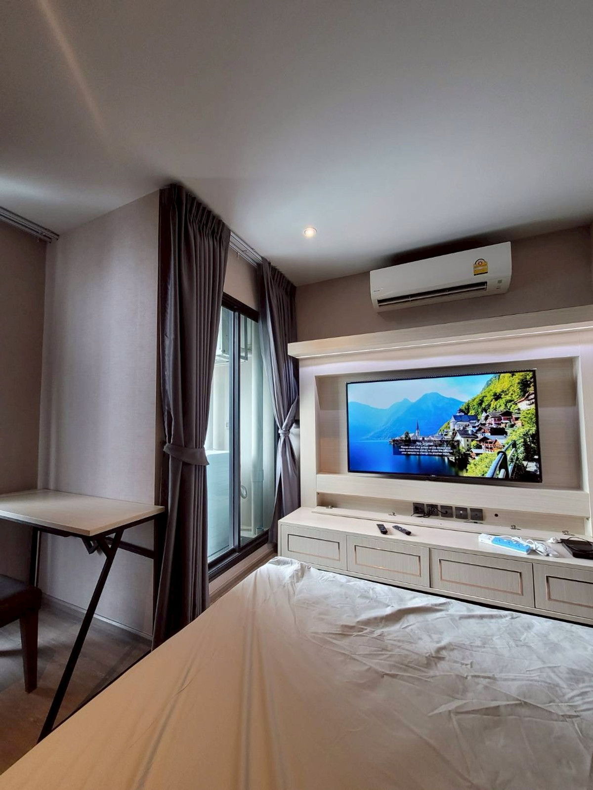 For RentCondoSukhumvit, Asoke, Thonglor : (FOR RENT) RHYTHM Ekkamai I Studio, Fully Furnished & Equipped. Near 🚆BTS Ekkamai																									