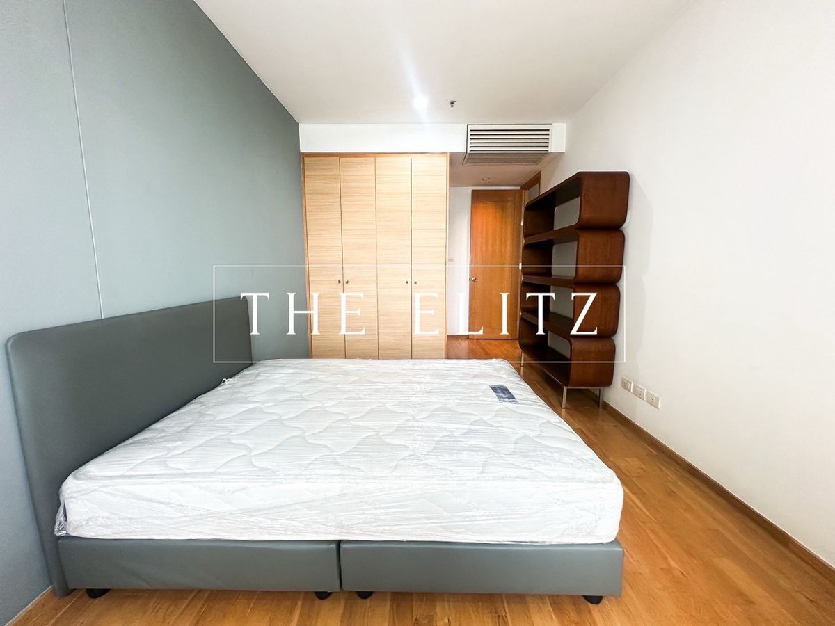 For SaleCondoSathorn, Narathiwat : ✨ Located in a condo but feel like a mansion in the sky, The Empire Place, a large room, full function ✔