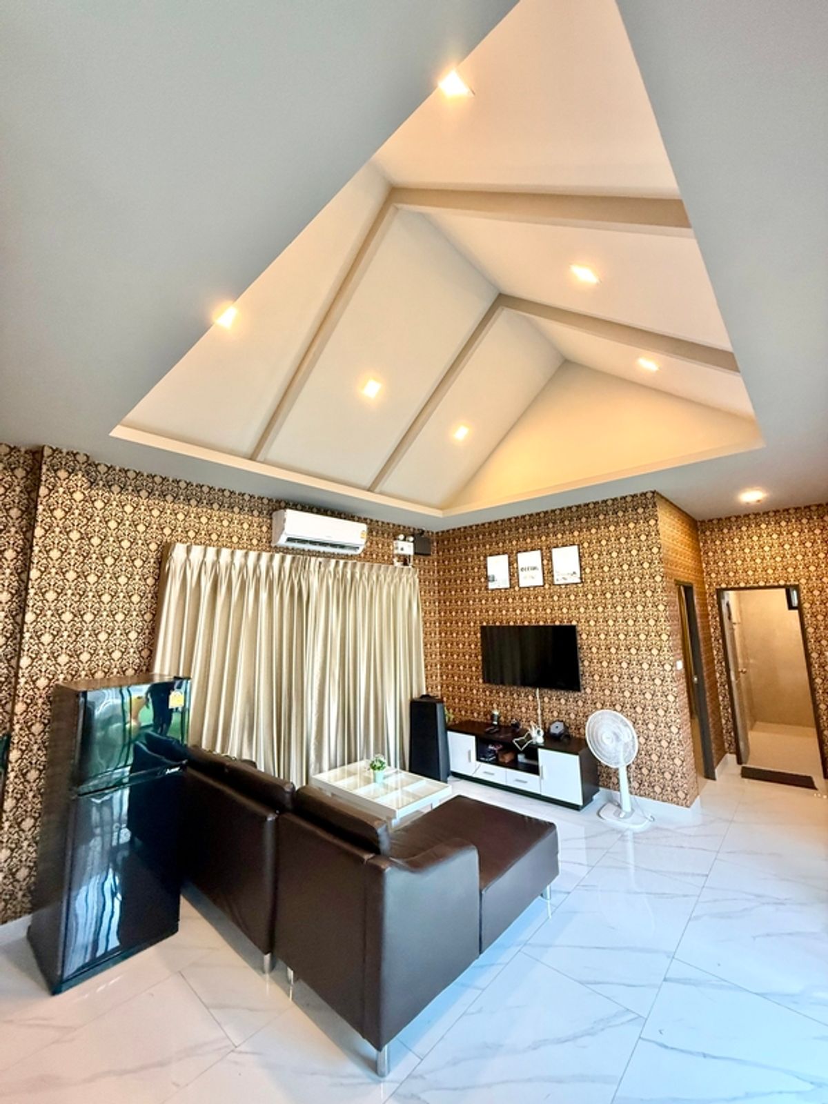 ขายบ้านหัวหิน ประจวบคีรีขันธ์ :  ขายบ้านพูลวิลล่า หัวหิน พร้อมเฟอร์!
