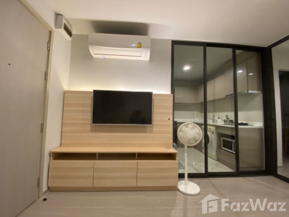 ให้เช่าคอนโดลาดพร้าว เซ็นทรัลลาดพร้าว : Condo for Rent in Life Ladprao, Chomphon, Chatuchak, Bangkok U1929928