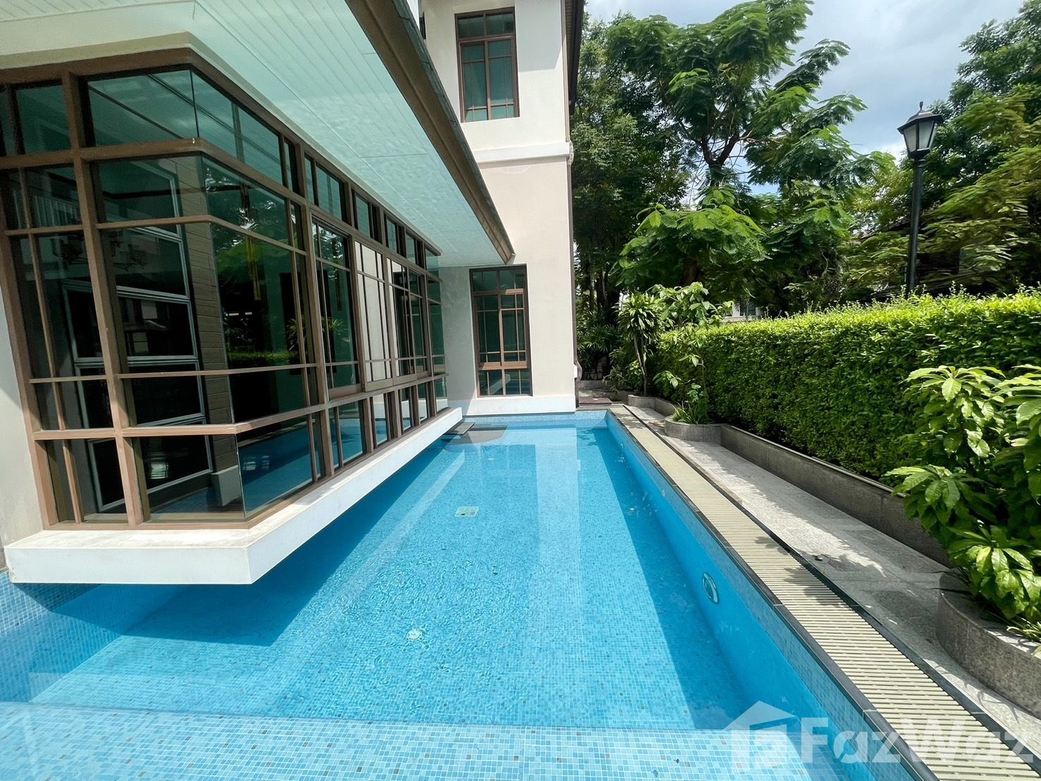 ให้เช่าบ้านอ่อนนุช อุดมสุข : วิลล่าให้เช่า 4 ห้องนอน ในโครงการ บ้านแสนสิริ สุขุมวิท 67 U1951559