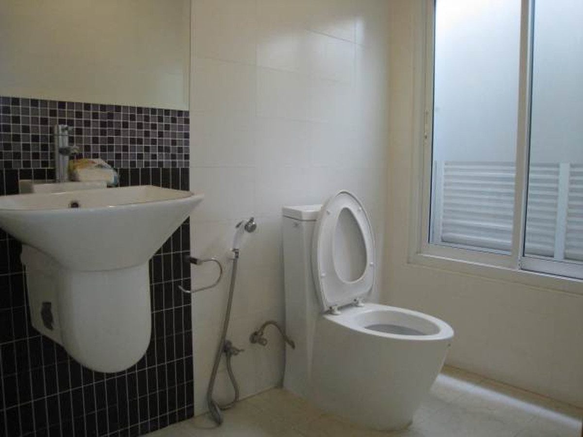 ให้เช่าบ้านบางซื่อ วงศ์สว่าง เตาปูน : บ้านเดี๋ยว 2ชั้น ซอยกรุงเทพ-นนท์3 จดบริษัทได้ 3ห้องนอน 3ห้องน้ำ  บ้านโล่งโปร่ง 