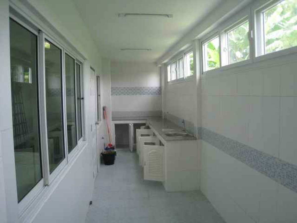 ให้เช่าบ้านบางซื่อ วงศ์สว่าง เตาปูน : บ้านเดี๋ยว 2ชั้น ซอยกรุงเทพ-นนท์3 จดบริษัทได้ 3ห้องนอน 3ห้องน้ำ  บ้านโล่งโปร่ง 