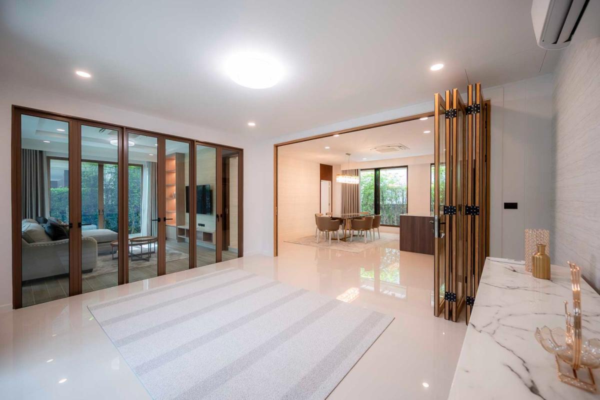 ขายบ้านพัฒนาการ ศรีนครินทร์ : 🔥ขายด่วน + 🔥บุราสิริ กรุงเทพกรีฑา บ้านเดี่ยวบรรยากาศรีสอร์ท พร้อมเทคโนโลยี และฟังก์ชันบ้านเพื่อชีวิตคนยุคใหม่ บนทำเลกรุงเทพกรีฑา ใกล้พระราม 9