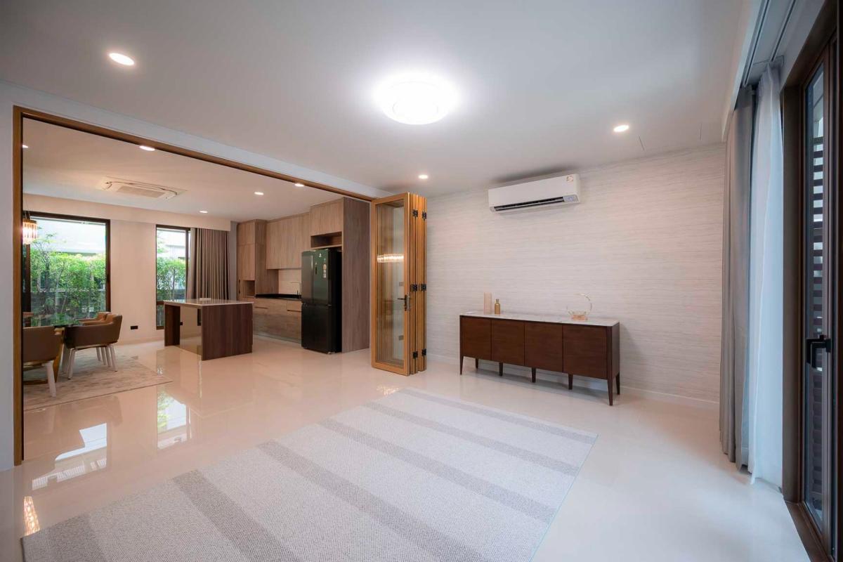 ขายบ้านพัฒนาการ ศรีนครินทร์ : 🔥ขายด่วน + 🔥บุราสิริ กรุงเทพกรีฑา บ้านเดี่ยวบรรยากาศรีสอร์ท พร้อมเทคโนโลยี และฟังก์ชันบ้านเพื่อชีวิตคนยุคใหม่ บนทำเลกรุงเทพกรีฑา ใกล้พระราม 9