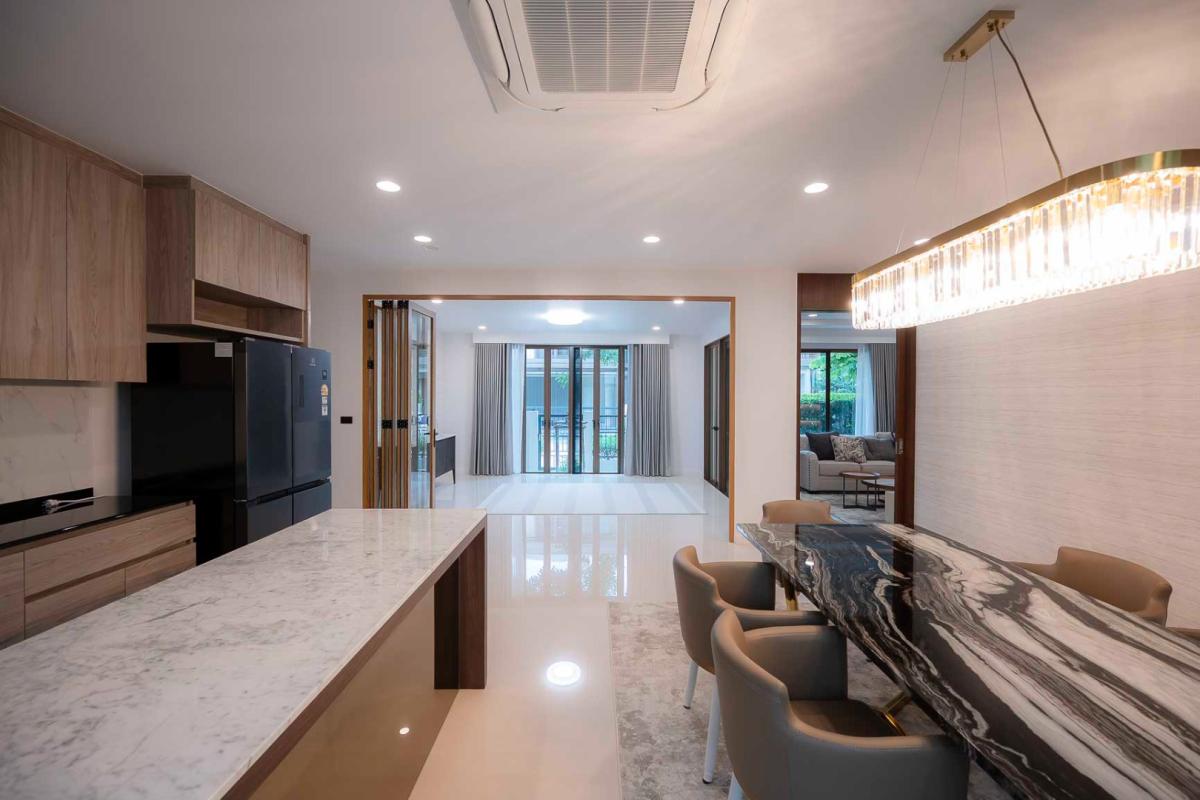 ขายบ้านพัฒนาการ ศรีนครินทร์ : 🔥ขายด่วน + 🔥บุราสิริ กรุงเทพกรีฑา บ้านเดี่ยวบรรยากาศรีสอร์ท พร้อมเทคโนโลยี และฟังก์ชันบ้านเพื่อชีวิตคนยุคใหม่ บนทำเลกรุงเทพกรีฑา ใกล้พระราม 9