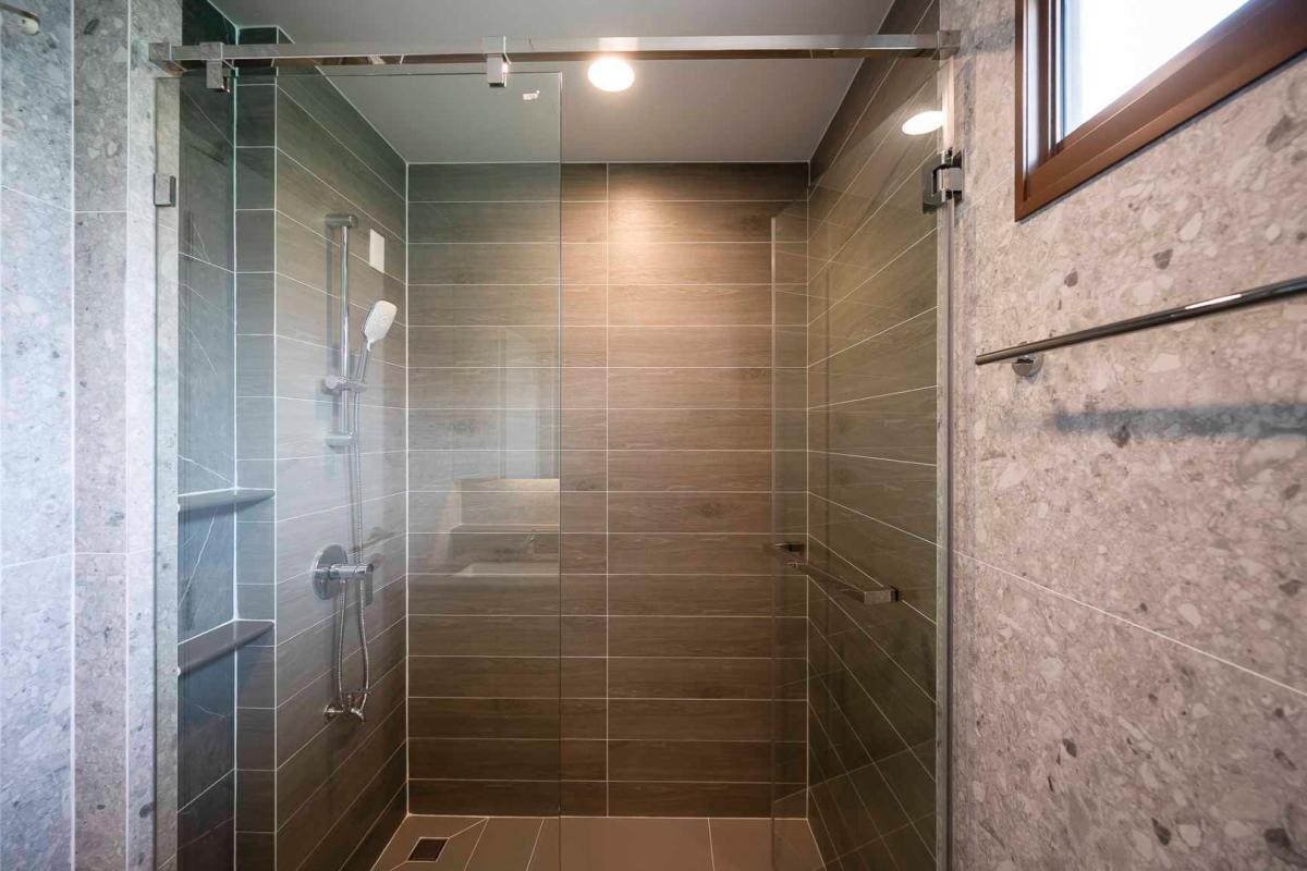 ขายบ้านพัฒนาการ ศรีนครินทร์ : 🔥ขายด่วน + 🔥บุราสิริ กรุงเทพกรีฑา บ้านเดี่ยวบรรยากาศรีสอร์ท พร้อมเทคโนโลยี และฟังก์ชันบ้านเพื่อชีวิตคนยุคใหม่ บนทำเลกรุงเทพกรีฑา ใกล้พระราม 9