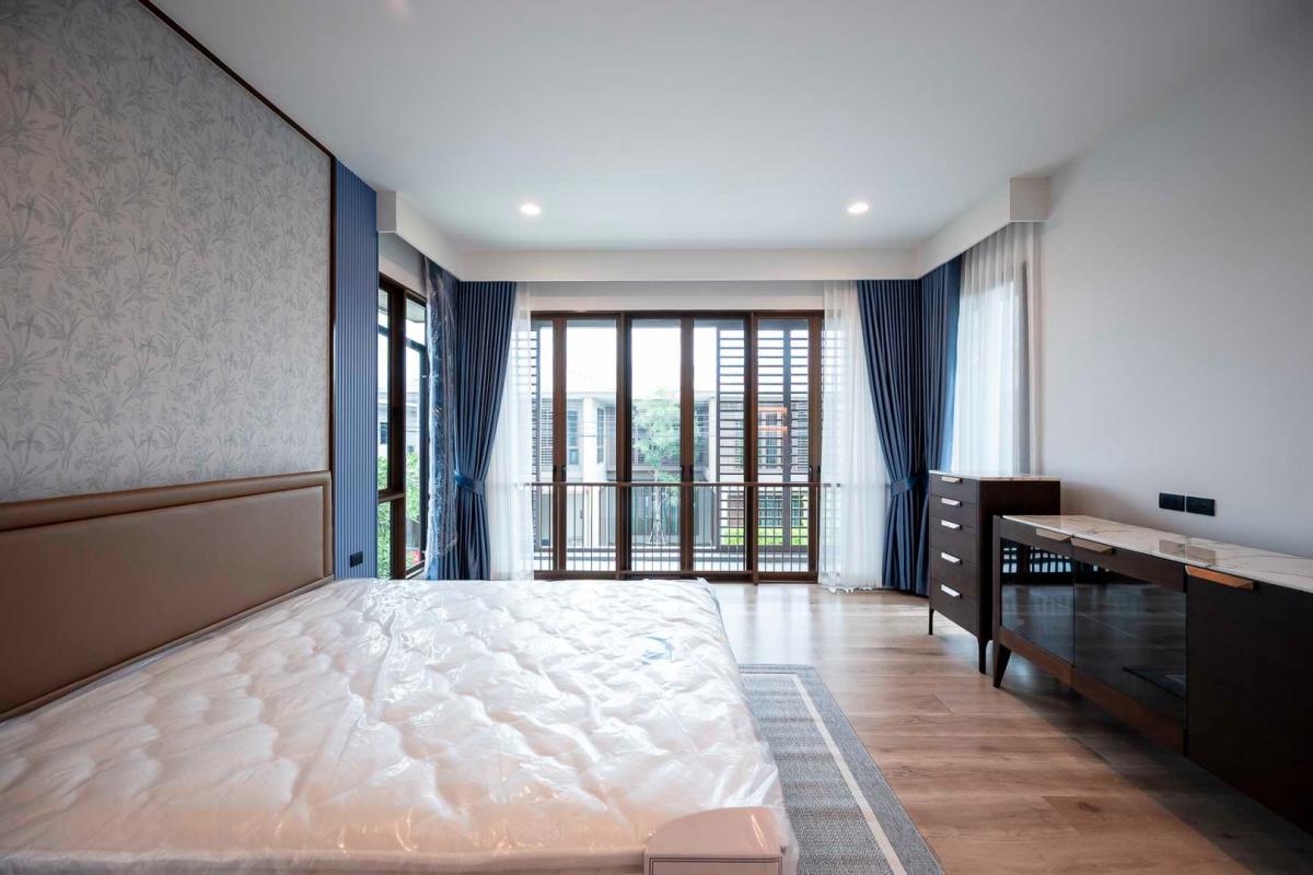 ขายบ้านพัฒนาการ ศรีนครินทร์ : 🔥ขายด่วน + 🔥บุราสิริ กรุงเทพกรีฑา บ้านเดี่ยวบรรยากาศรีสอร์ท พร้อมเทคโนโลยี และฟังก์ชันบ้านเพื่อชีวิตคนยุคใหม่ บนทำเลกรุงเทพกรีฑา ใกล้พระราม 9