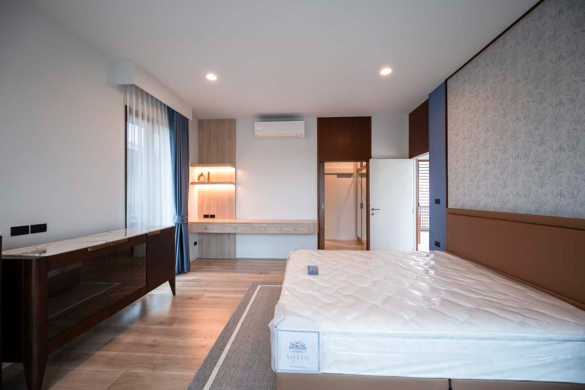 ขายบ้านพัฒนาการ ศรีนครินทร์ : 🔥ขายด่วน + 🔥บุราสิริ กรุงเทพกรีฑา บ้านเดี่ยวบรรยากาศรีสอร์ท พร้อมเทคโนโลยี และฟังก์ชันบ้านเพื่อชีวิตคนยุคใหม่ บนทำเลกรุงเทพกรีฑา ใกล้พระราม 9