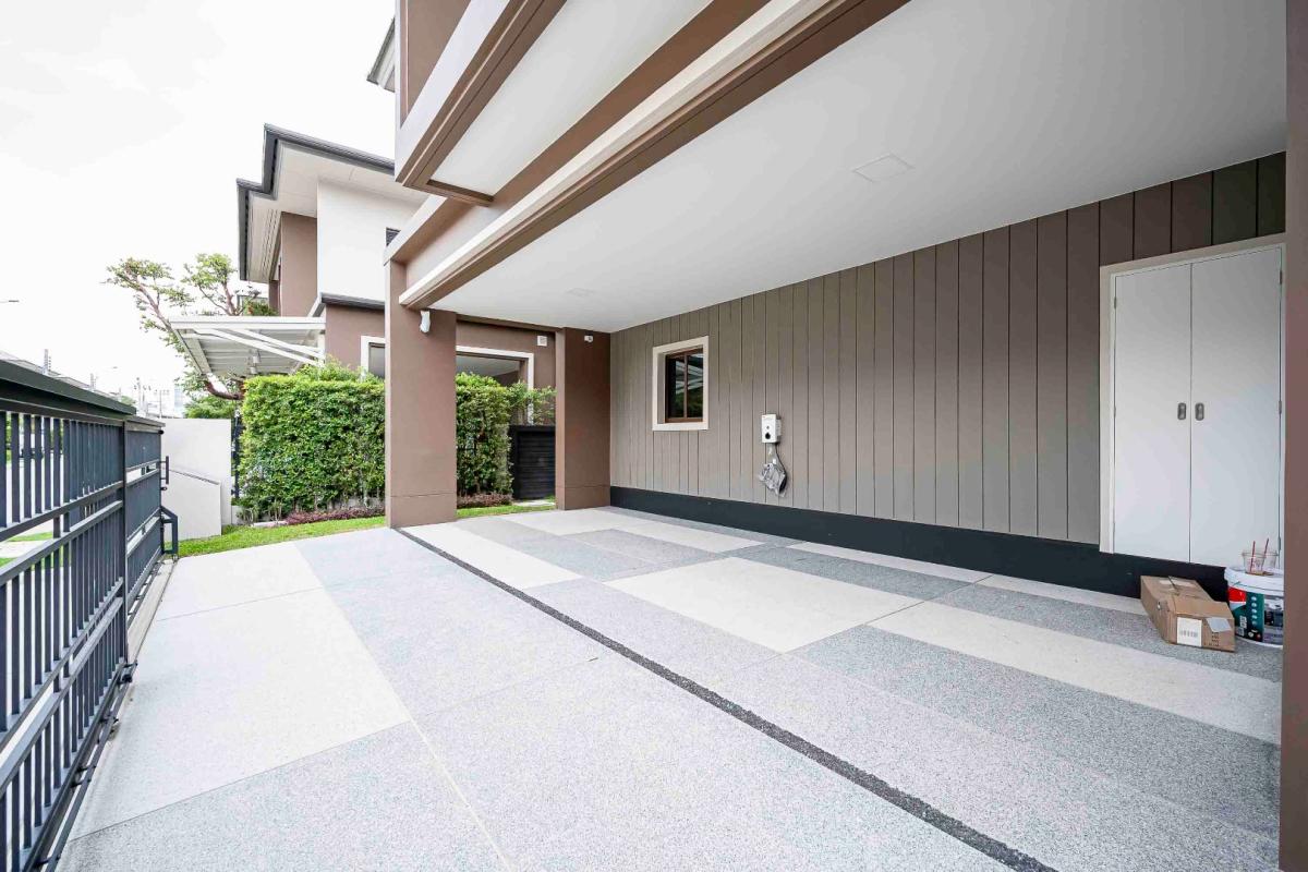 ขายบ้านพัฒนาการ ศรีนครินทร์ : 🔥ขายด่วน + 🔥บุราสิริ กรุงเทพกรีฑา บ้านเดี่ยว 2 ชั้น แบบ 4 ห้องนอน เเละ 4 ห้องน้ำ ใกล้พระราม 9