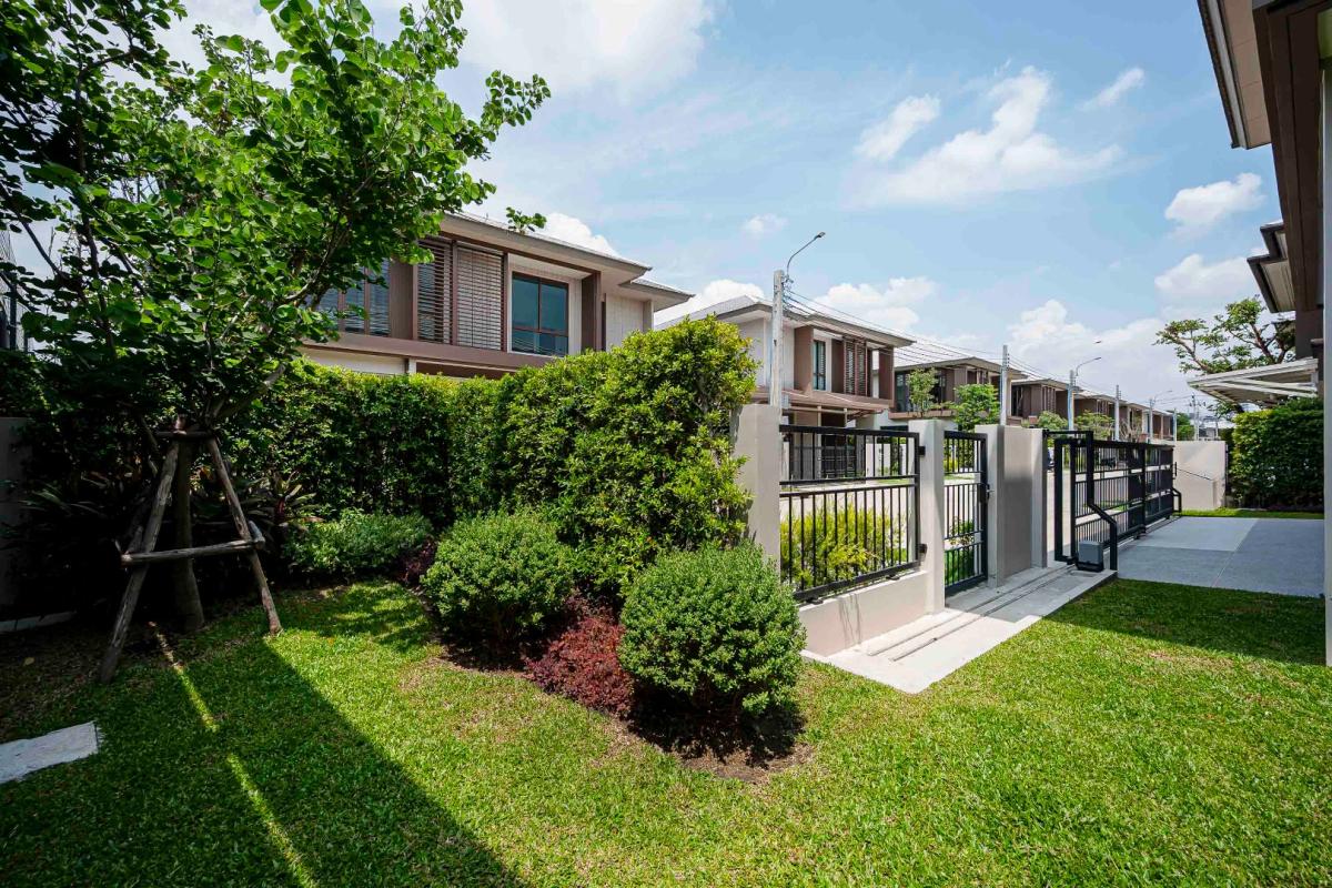 ขายบ้านพัฒนาการ ศรีนครินทร์ : 🔥ขายด่วน + 🔥บุราสิริ กรุงเทพกรีฑา บ้านเดี่ยว 2 ชั้น แบบ 4 ห้องนอน เเละ 4 ห้องน้ำ ใกล้พระราม 9