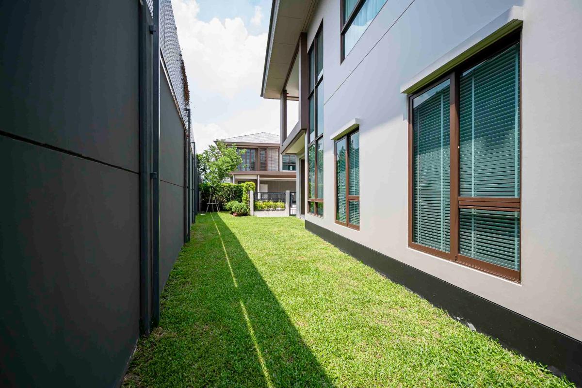 ขายบ้านพัฒนาการ ศรีนครินทร์ : 🔥ขายด่วน + 🔥บุราสิริ กรุงเทพกรีฑา บ้านเดี่ยว 2 ชั้น แบบ 4 ห้องนอน เเละ 4 ห้องน้ำ ใกล้พระราม 9