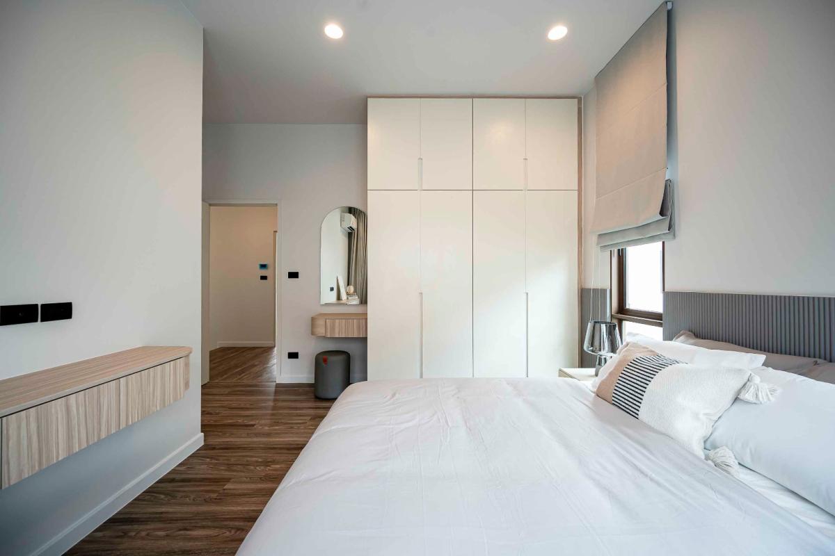 ขายบ้านพัฒนาการ ศรีนครินทร์ : 🔥ขายด่วน + 🔥บุราสิริ กรุงเทพกรีฑา บ้านเดี่ยว 2 ชั้น แบบ 4 ห้องนอน เเละ 4 ห้องน้ำ ใกล้พระราม 9