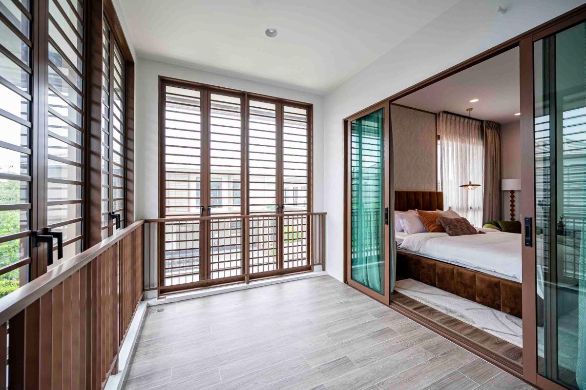 ขายบ้านพัฒนาการ ศรีนครินทร์ : 🔥ขายด่วน + 🔥บุราสิริ กรุงเทพกรีฑา บ้านเดี่ยว 2 ชั้น แบบ 4 ห้องนอน เเละ 4 ห้องน้ำ ใกล้พระราม 9