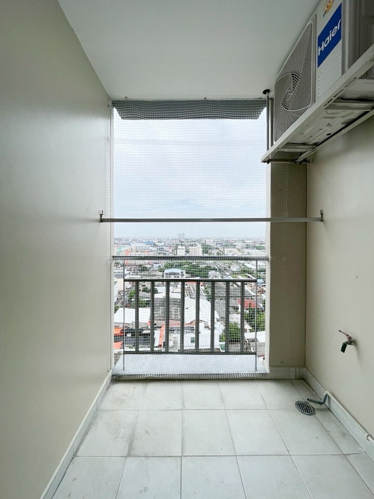 For SaleCondoBang kae, Phetkasem : Reduce strength! Condo attached to the MRT price. 2 million.