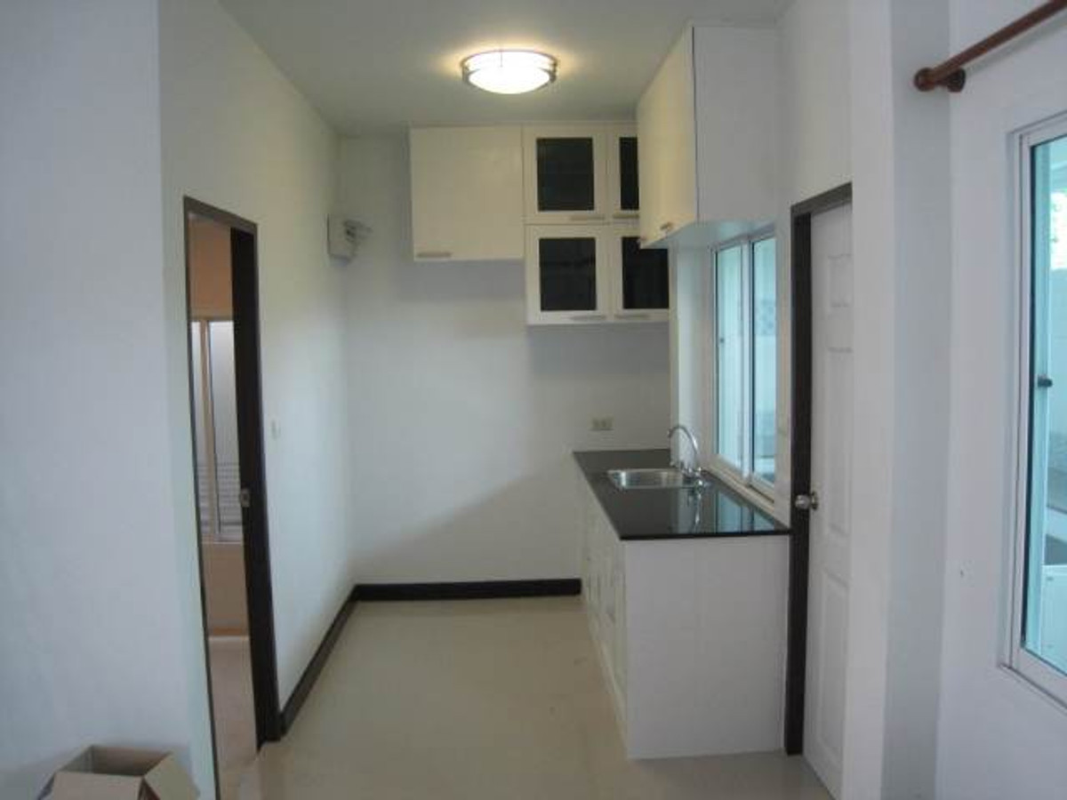 ให้เช่าบ้านบางซื่อ วงศ์สว่าง เตาปูน : บ้านเดี๋ยว 2ชั้น ซอยกรุงเทพ-นนท์3 จดบริษัทได้ 3ห้องนอน 3ห้องน้ำ  บ้านโล่งโปร่ง 