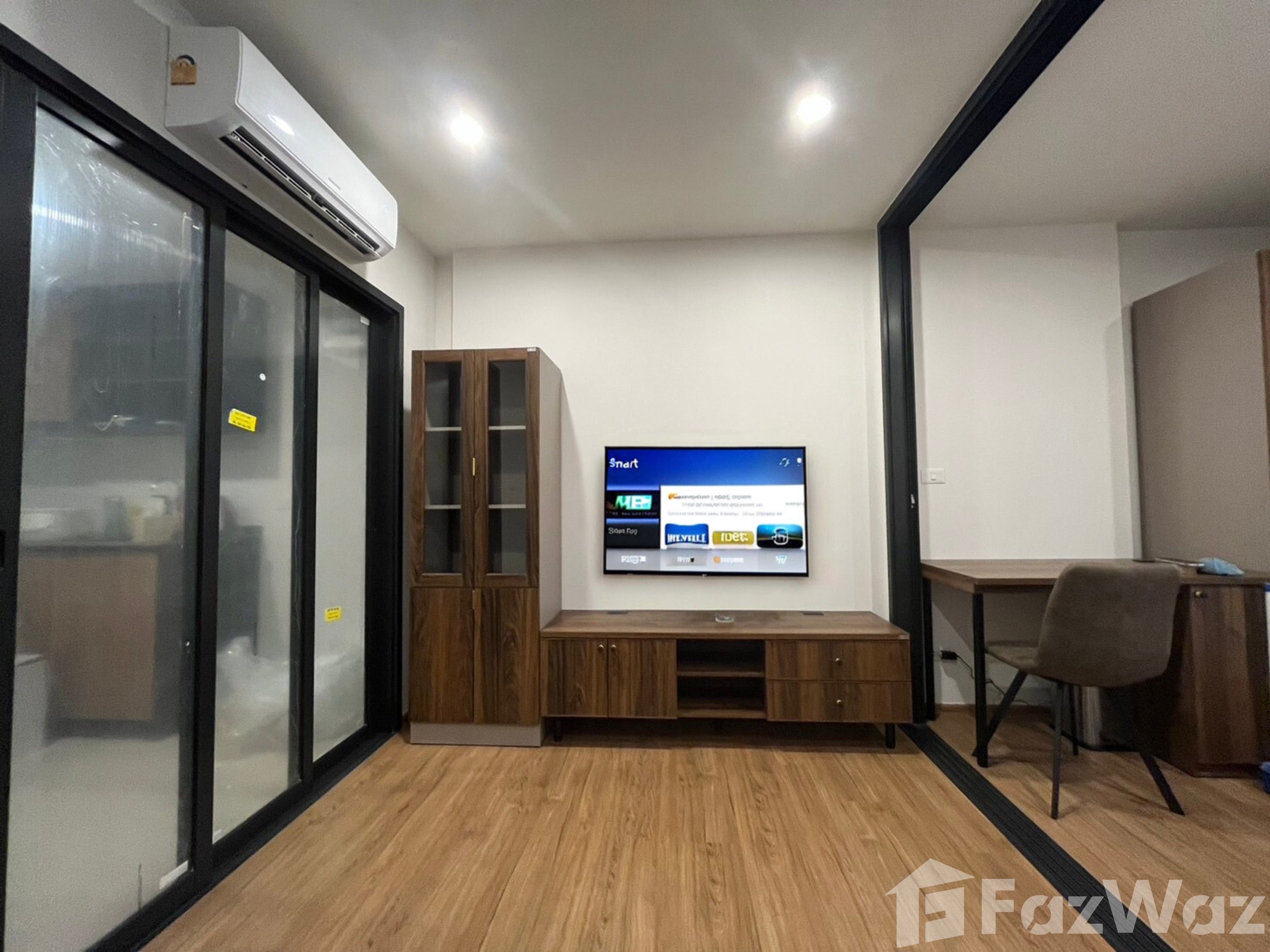 ให้เช่าคอนโดลาดพร้าว เซ็นทรัลลาดพร้าว : Condo for Rent in THE LINE VIBE, Ladprao, Bangkok U1908580