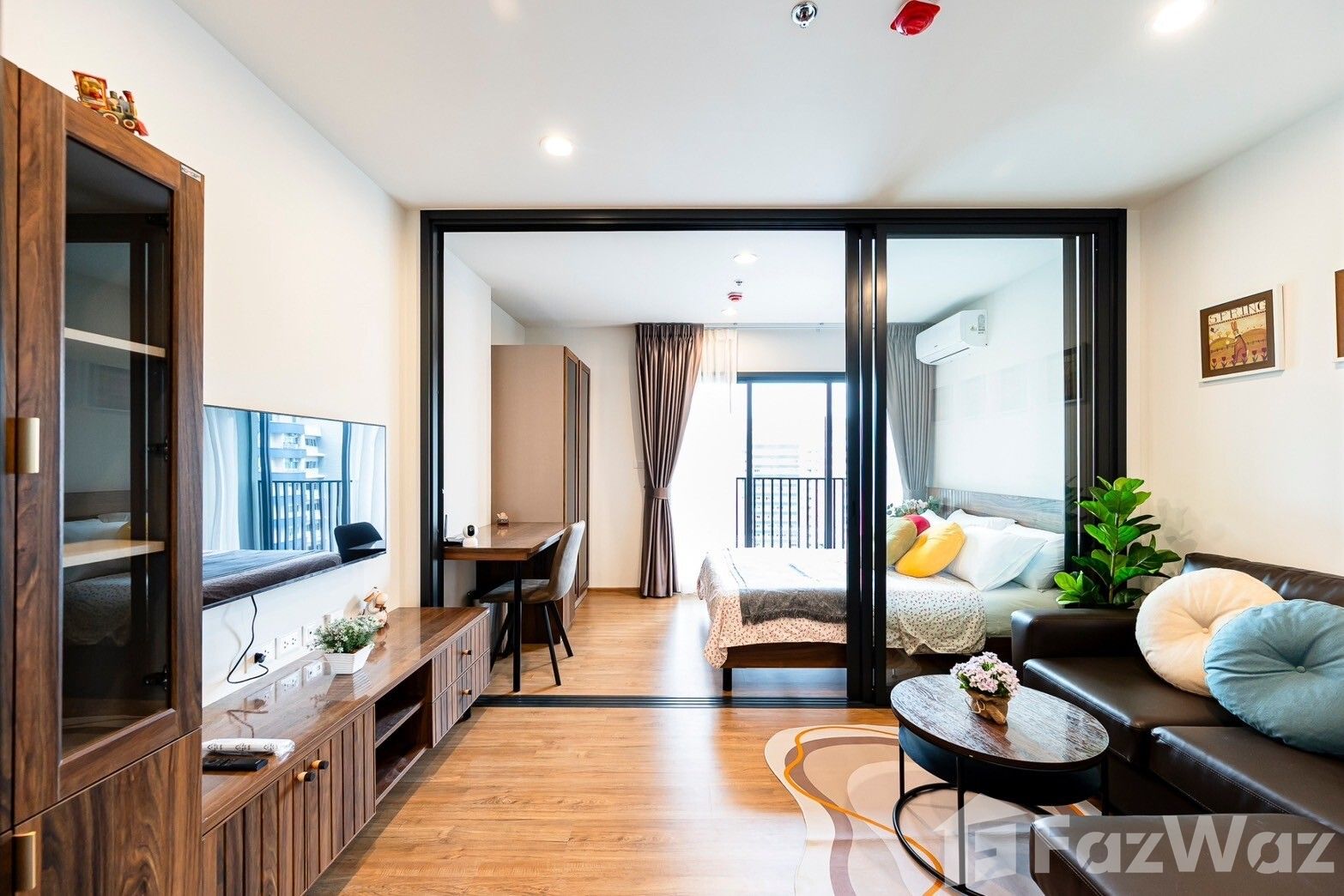 ให้เช่าคอนโดลาดพร้าว เซ็นทรัลลาดพร้าว : Condo for Rent at THE LINE VIBE, Ladprao, Chatuchak, Bangkok U1919215