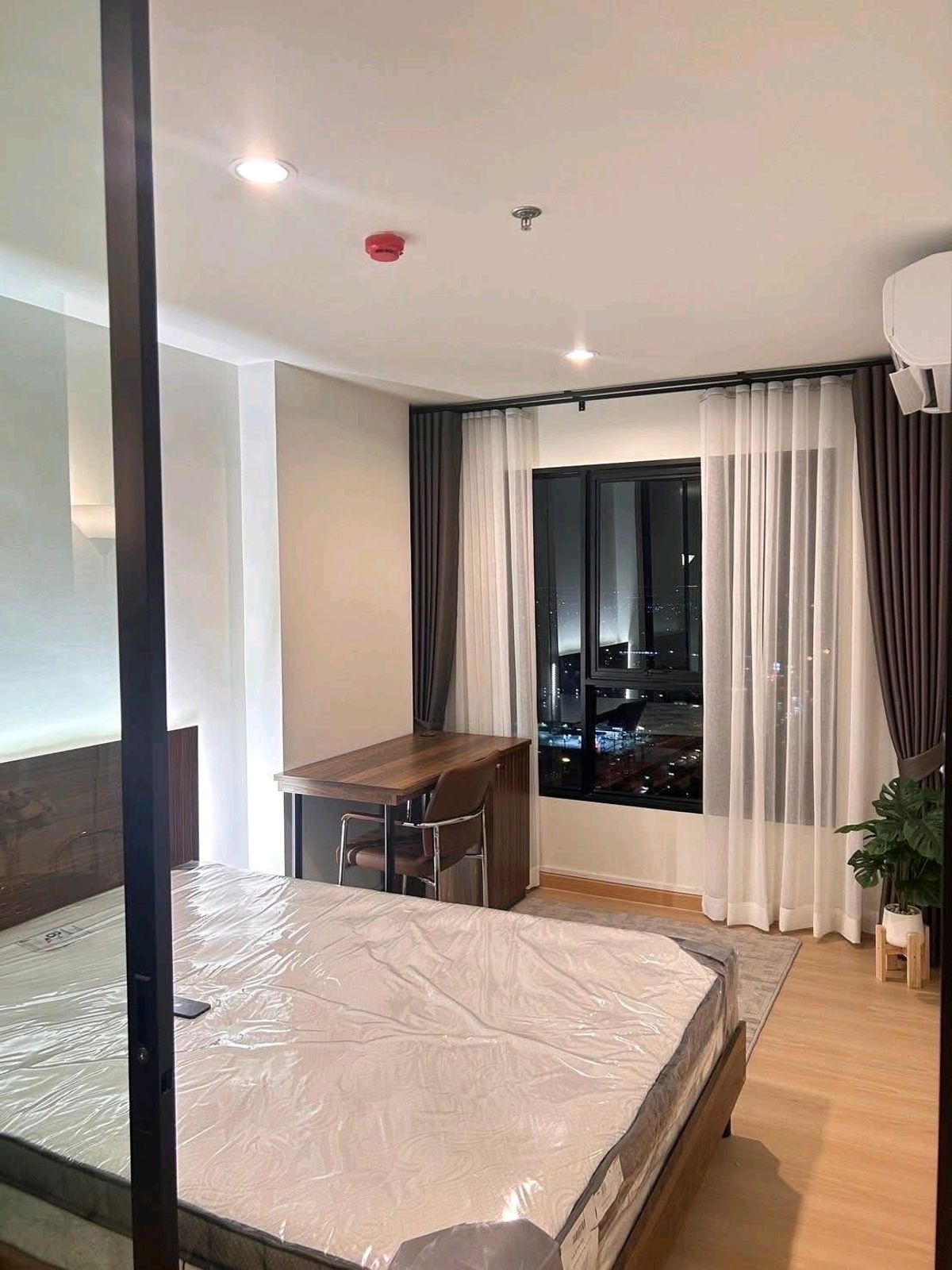 ให้เช่าคอนโดปทุมธานี รังสิต ธรรมศาสตร์ : 📌 ปล่อยเช่าคอนโด Terra Residence 
(คอนโดใหม่ติดรั้ว ม. ธรรมศาสตร์ รังสิต)