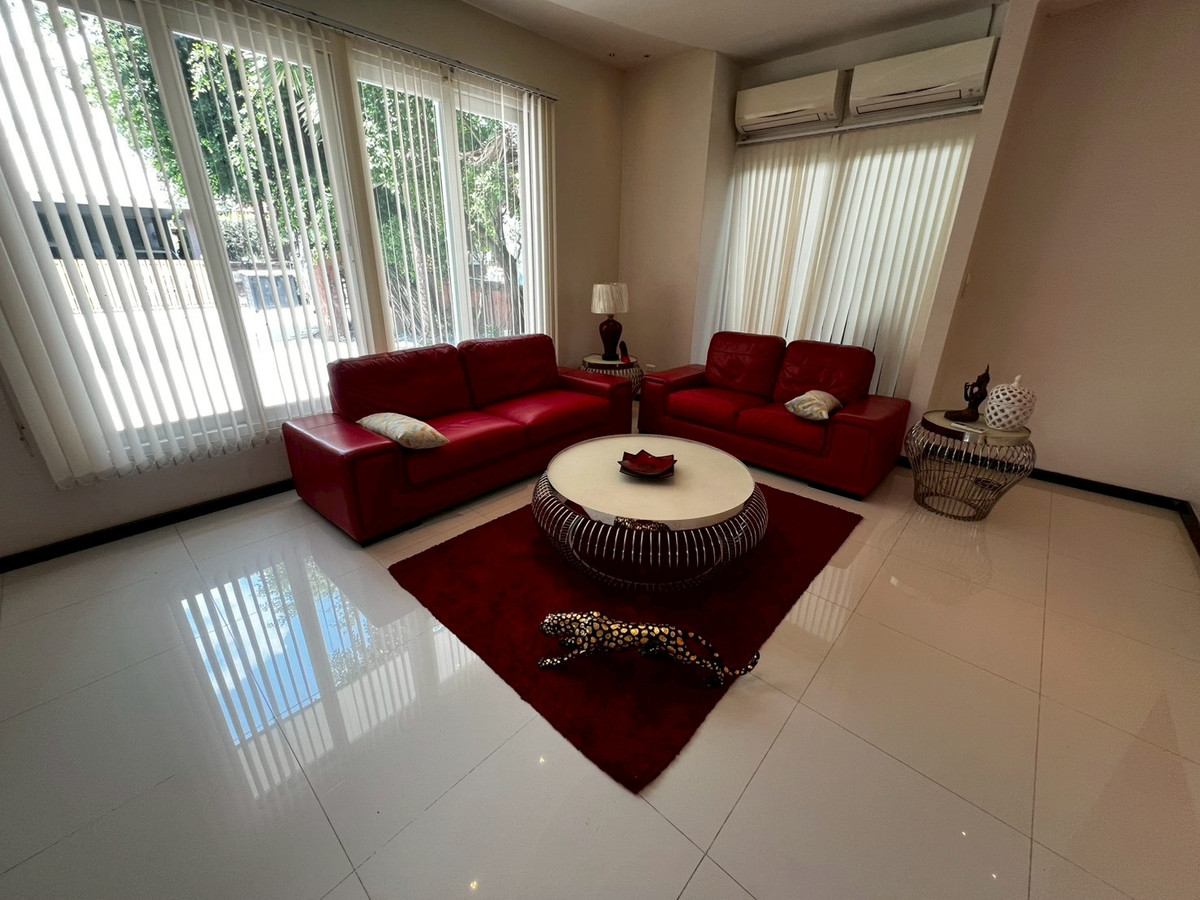 For RentHouseNonthaburi, Bang Yai, Bangbuathong : house 130 sq.wah, opposite Denla British (DBS), 4 bedrooms, 4 bathrooms, maid's room, fully furnished.