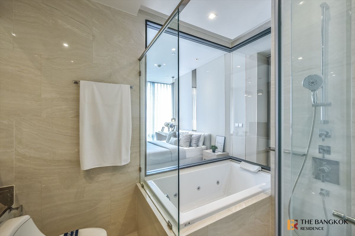 ขายคอนโดสีลม ศาลาแดง บางรัก : 🚨 ห้องเดียวเท่านั้น! เฟอร์ครบ  ราคาพิเศษ! แอชตัน สีลม ใกล้ BTS สถานีช่องนนทรี 