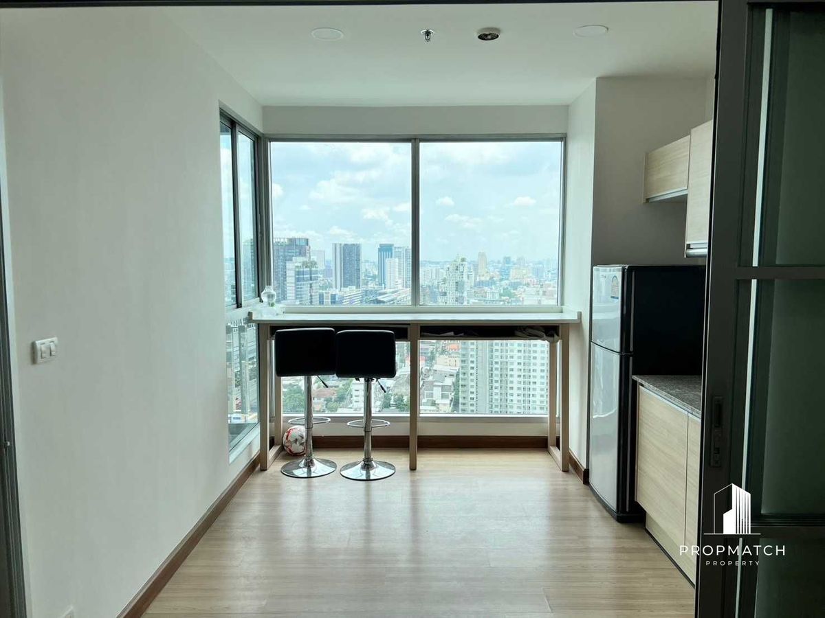 ขายคอนโดรัชดา ห้วยขวาง : ✨Flash Deal ✨Rhythm Ratchada ( 1Bed 1Bath 46SQM.) พร้อมอยู่ ! เพียง  4,200,000 บาท Tel.0981315848 @propmatch