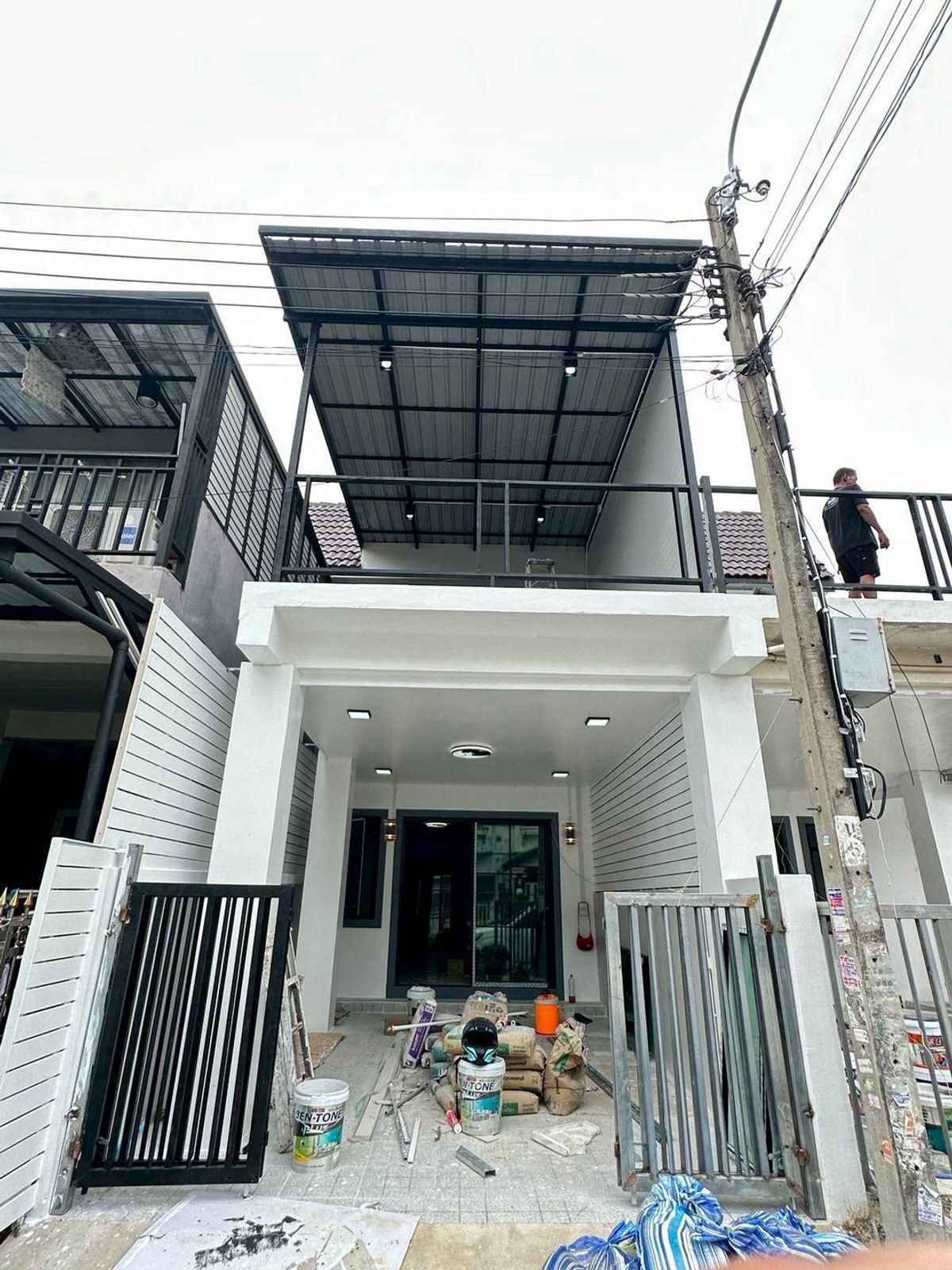 ขายทาวน์โฮมนนทบุรี บางใหญ่ บางบัวทอง : ขาย ทาวน์เฮ้าส์ รีโนเวทใหม่ หมู่บ้านตะวันนา สนามบินน้ำ