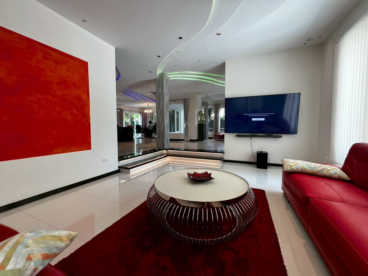 For RentHouseNonthaburi, Bang Yai, Bangbuathong : house 130 sq.wah, opposite Denla British (DBS), 4 bedrooms, 4 bathrooms, maid's room, fully furnished.