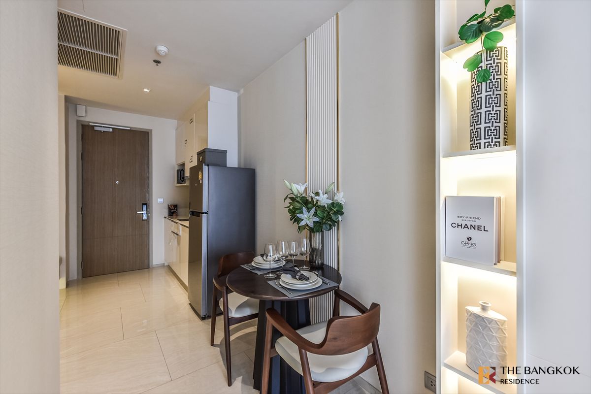 ขายคอนโดสีลม ศาลาแดง บางรัก : 🚨 ห้องเดียวเท่านั้น! เฟอร์ครบ  ราคาพิเศษ! แอชตัน สีลม ใกล้ BTS สถานีช่องนนทรี 