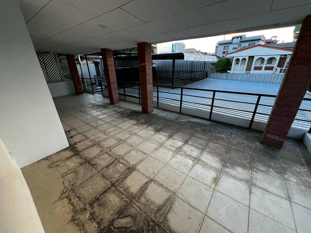 For RentHouseNonthaburi, Bang Yai, Bangbuathong : 5bedroom house, 91 sq.wa., near the BTS and Nonthaburi Government Center. Suitable for company registration.