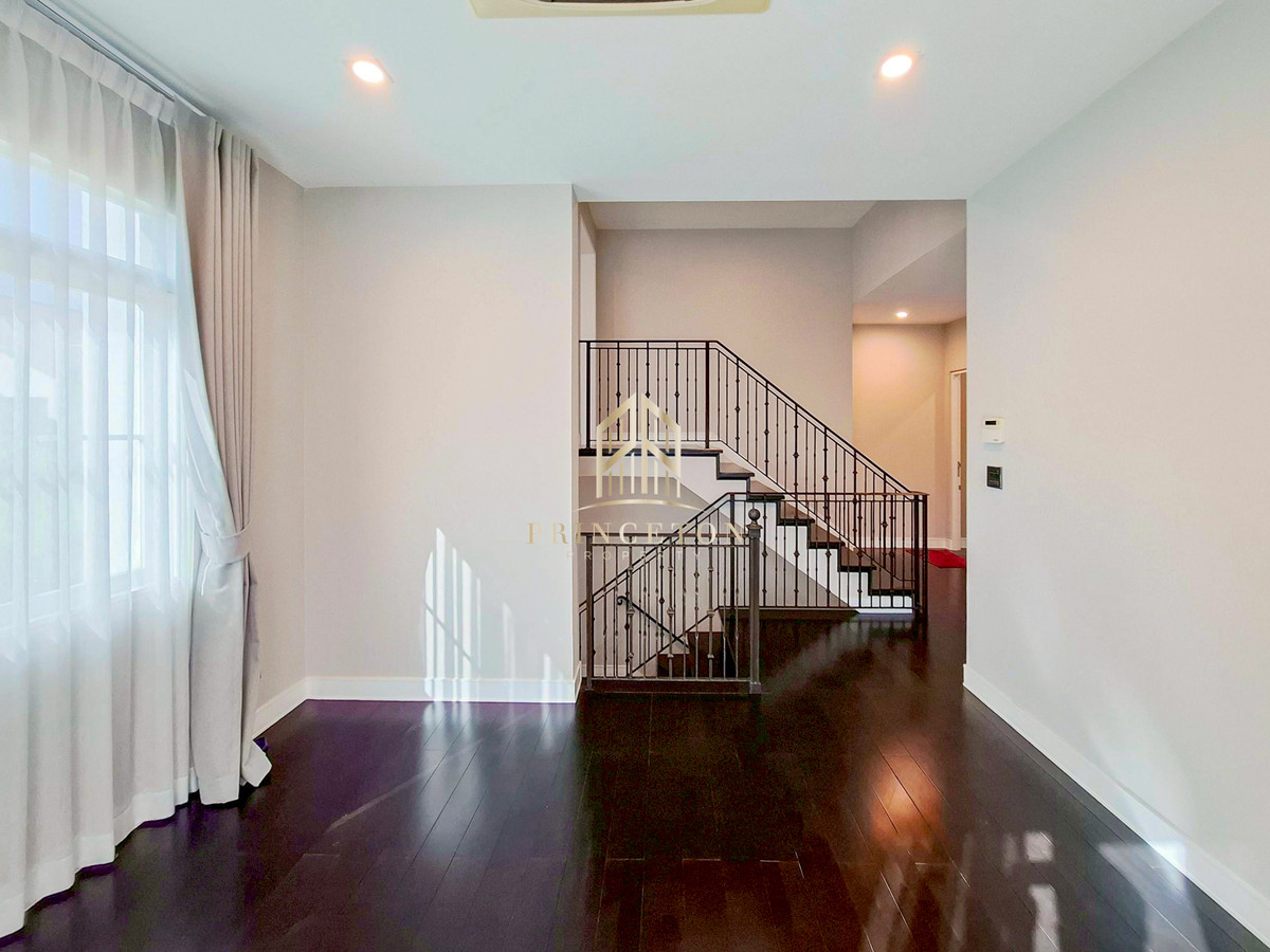 For RentHouseBangna, Bearing, Lasalle :  House for rent Nantawan Bangna Km. 7 near Mega Bangna 