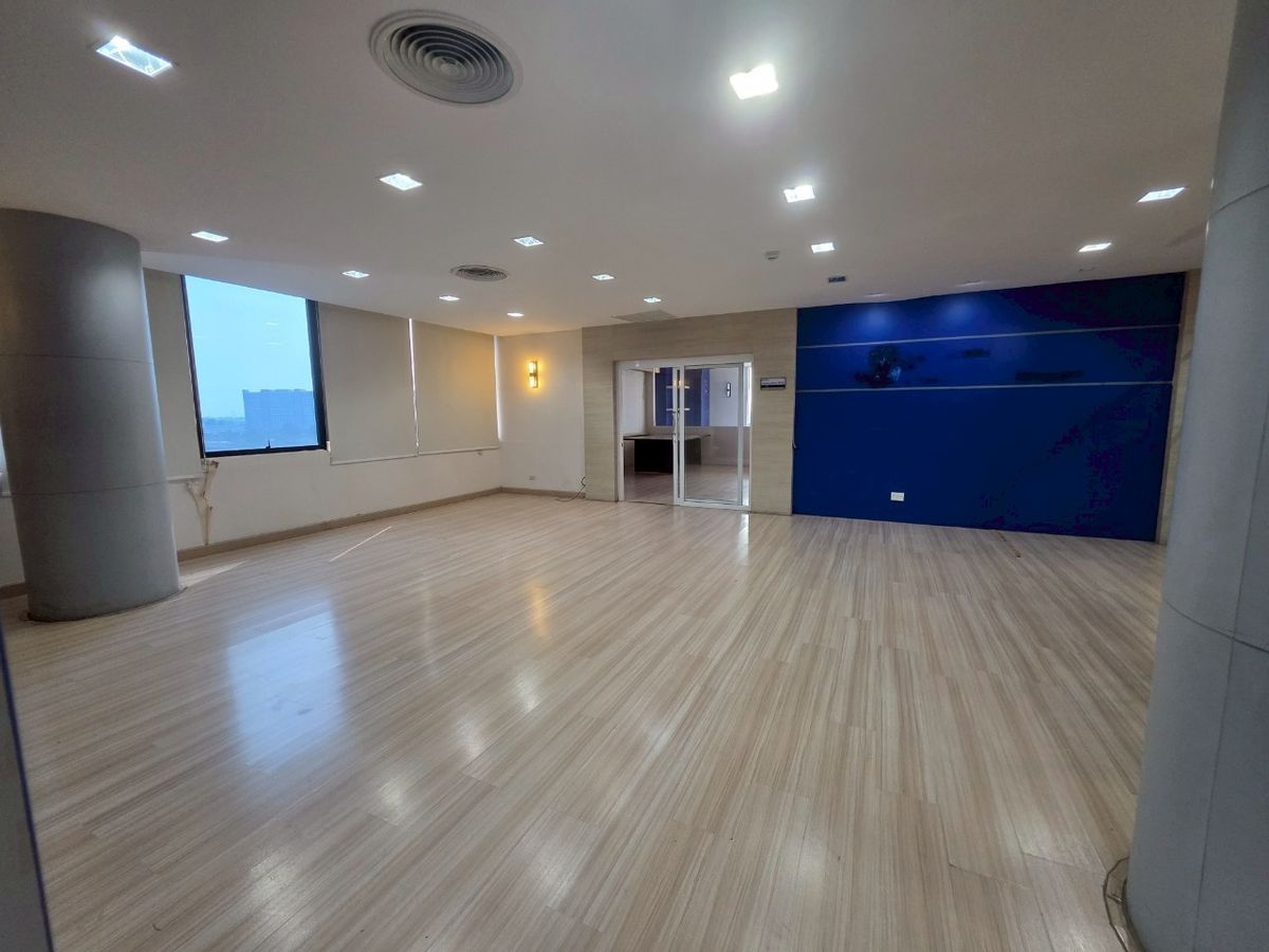 For RentOfficeVipawadee, Don Mueang, Lak Si :  Office for rent, juthamard Building, prime location, next to the main Vibhavadi Rangsit Road.