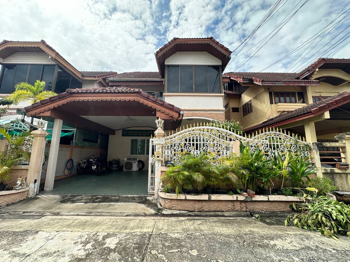 ขายบ้านสะพานควาย จตุจักร : 🏡 ขายบ้านเดี่ยว– หมู่บ้านกฤติกร ลาดพร้าวซอย 3  ทำเลพรีเมียมใจกลางลาดพร้าว เดินทางสะดวก 