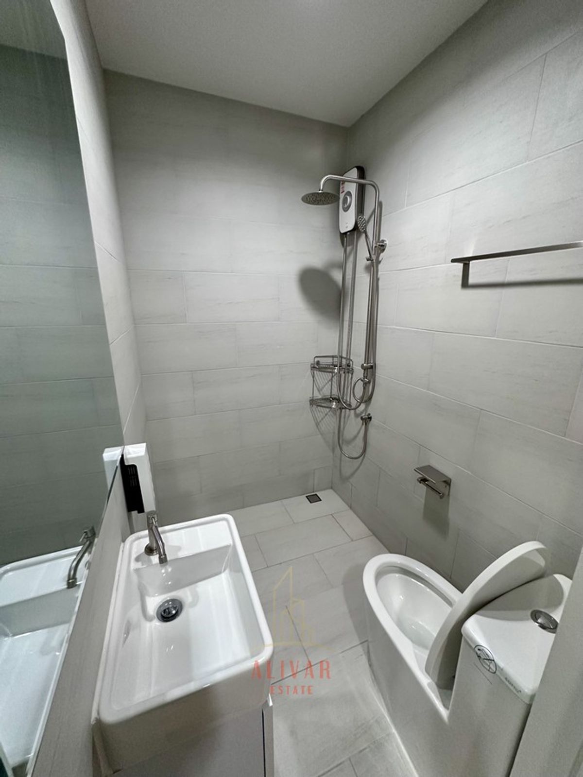 For RentTownhomePattanakan, Srinakarin : RH070225 For rent, 3-storey townhouse, 5 bedrooms, Noble Cube Phatthanakan