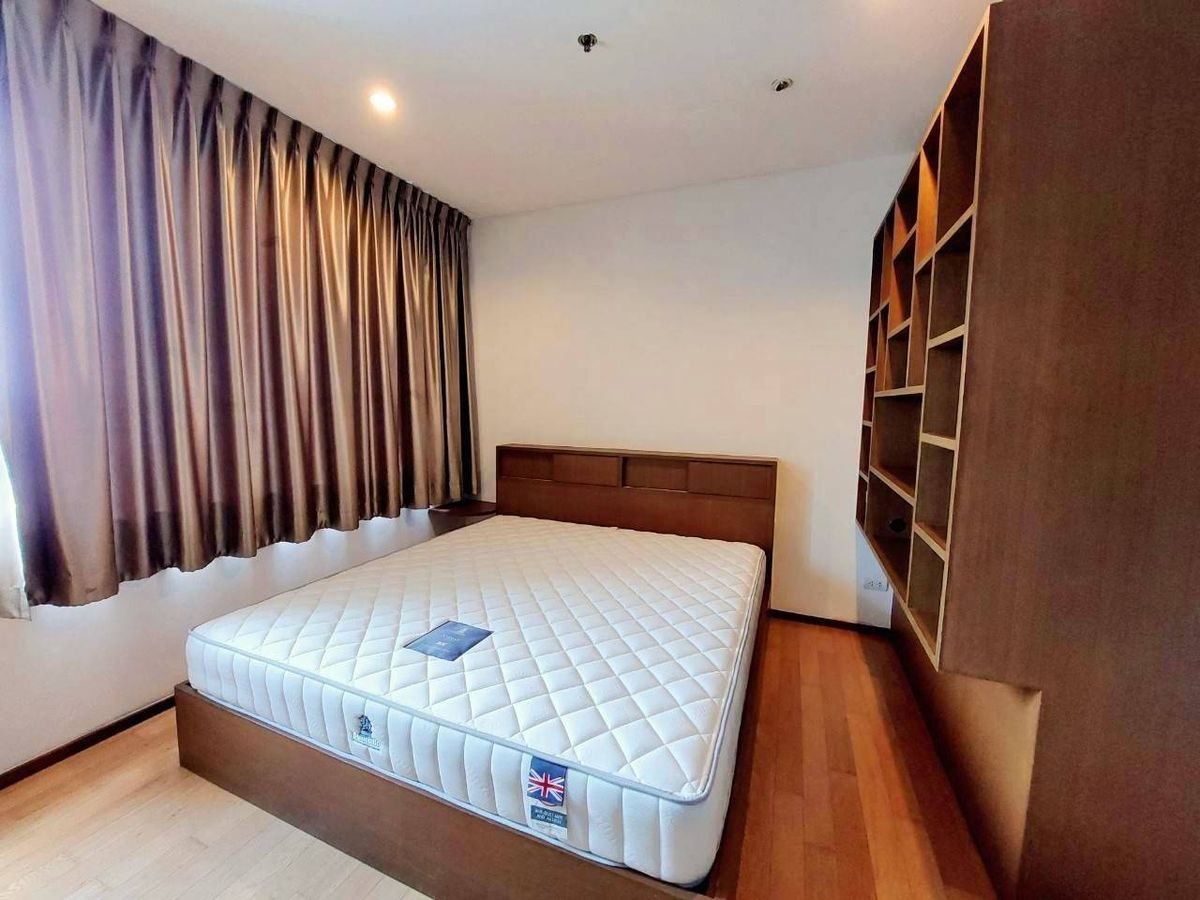 ขายคอนโดวงเวียนใหญ่ เจริญนคร : Sell with Tenant, Villa Sathorn, Studio 1 bed, 42 sqm, High Floor, BTS Krung Thonburi, Near IconSiam, Sathorn, Silom 