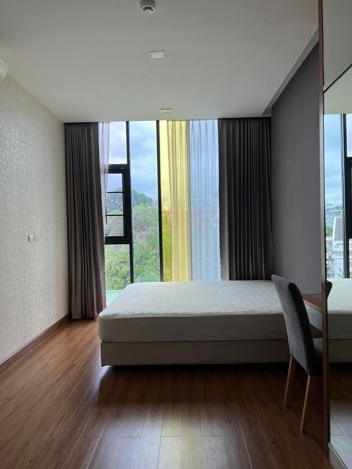 ให้เช่าคอนโดเชียงใหม่ : 🏢 ให้เช่า Stylish Condo (สไตลิสท์ คอนโด)  ชั้น 4  ห้องริม  เกือบ 50 ตร.ม.