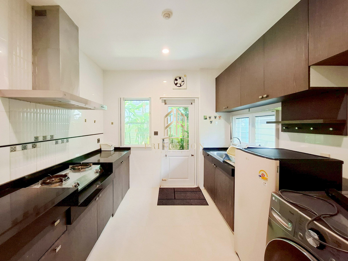 For RentHouseBangna, Bearing, Lasalle :  House for rent Nantawan Bangna Km. 7 near Mega Bangna 