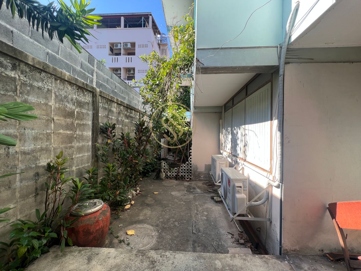 ให้เช่าบ้านอารีย์ อนุสาวรีย์ : ให้เช่าด่วน บ้านเดี่ยว 2 ชั้น กลางซอยอารีย์สัมพันธ์ 6 