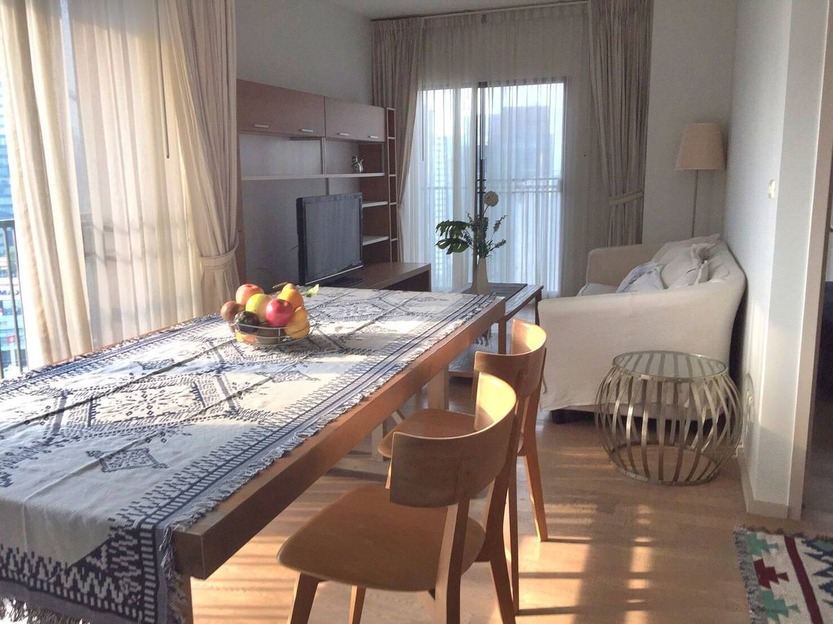 ให้เช่าคอนโดสุขุมวิท อโศก ทองหล่อ : Noble Refine Two bedroom 