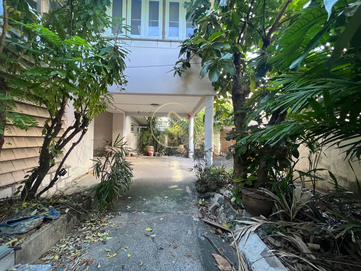 ให้เช่าบ้านอารีย์ อนุสาวรีย์ : ให้เช่าด่วน บ้านเดี่ยว 2 ชั้น กลางซอยอารีย์สัมพันธ์ 6 