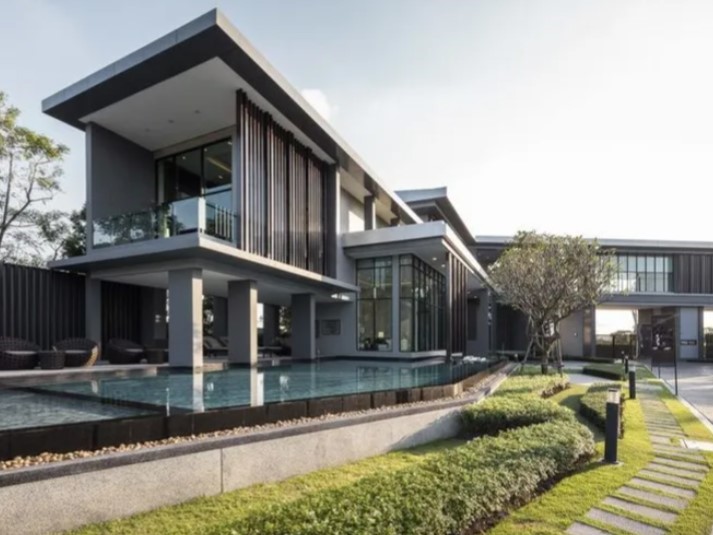 For SaleHousePattanakan, Srinakarin : 🔥Urgent sale + 🔥The City Phatthanakan, 4 bedroom, 4 bathroom single house, comfortable and private❗