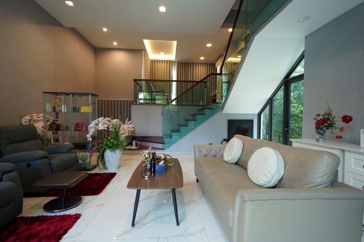 ขายทาวน์โฮมลาดพร้าว เซ็นทรัลลาดพร้าว : 🔥ขายด่วน + 🔥The Eight Chatuchak-Ratchada 3 ห้องนอน 4 ห้องน้ำ เอกสิทธิ์เพียง 8 ครอบครัว ❗