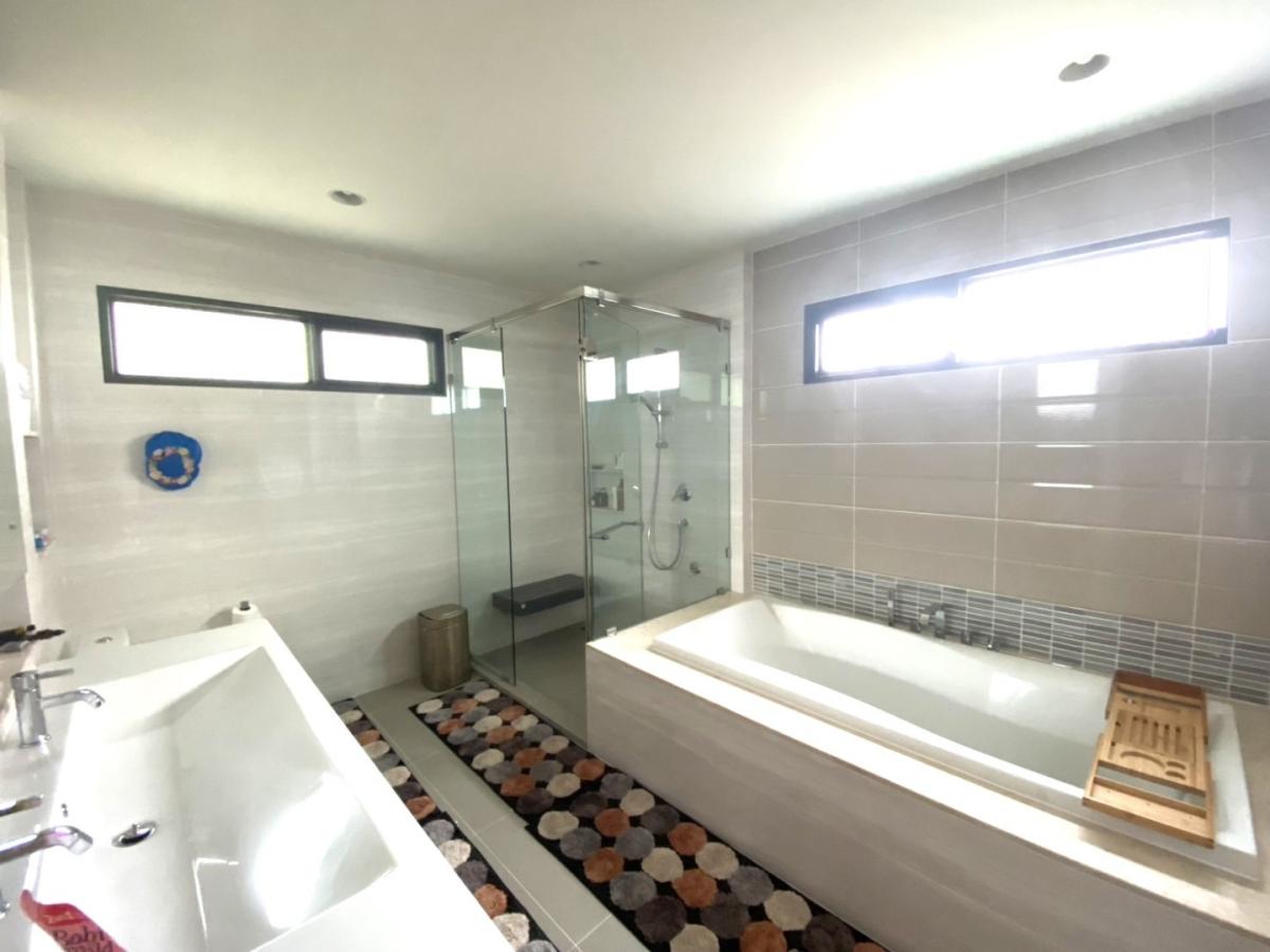 For RentHousePattanakan, Srinakarin : 🔥For urgent rent+🔥Setthasiri Pattanakarn located next to Pattanakarn Road, near ARL Hua Mak, fully furnished, ready to move in