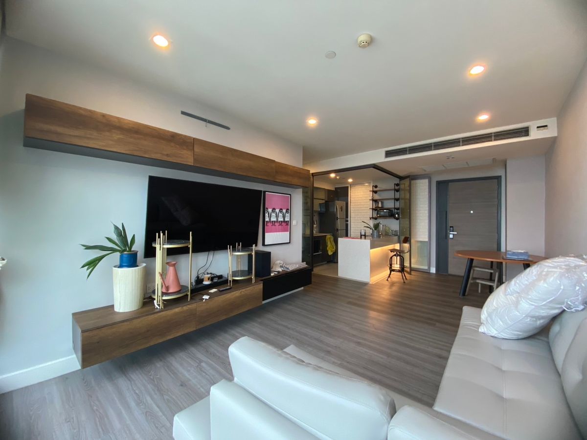 For RentCondoSathorn, Narathiwat : Ready to Move in the Room Sathorn - Pun Rord